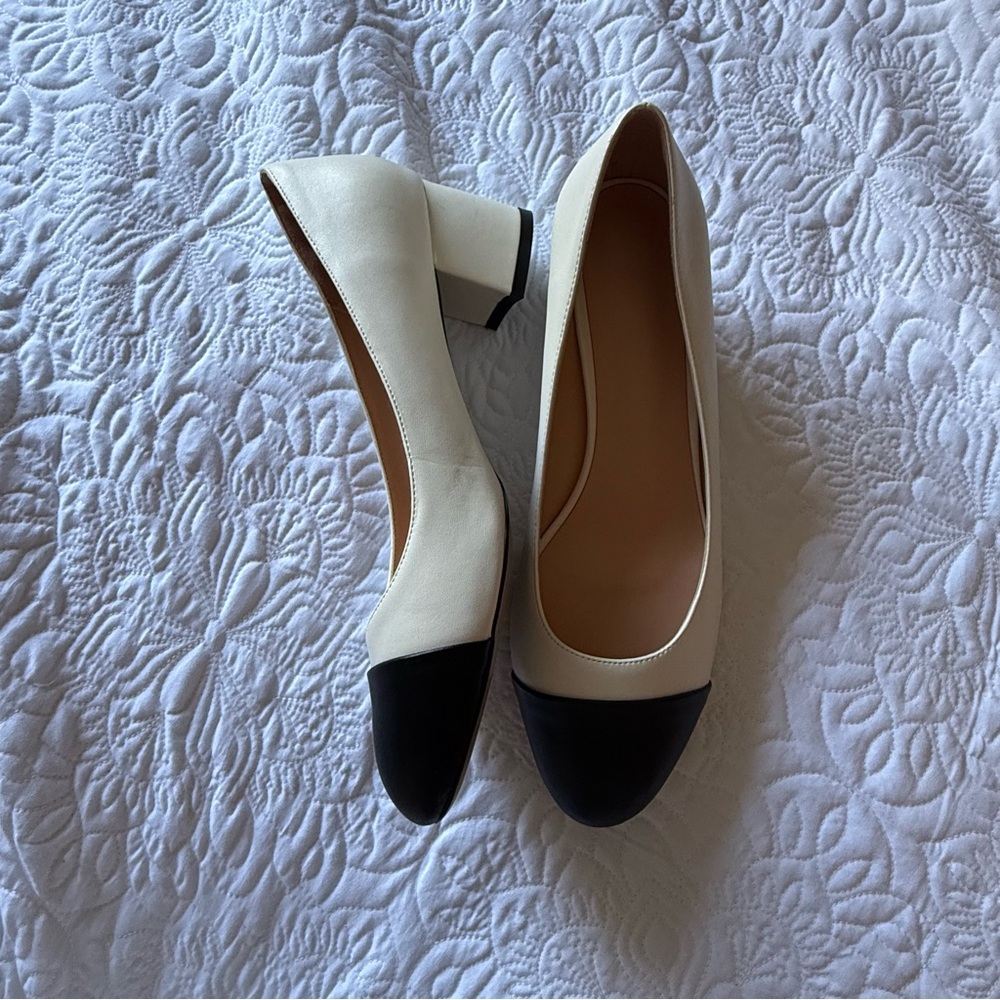 Chic Black and White Block Heel Pumps